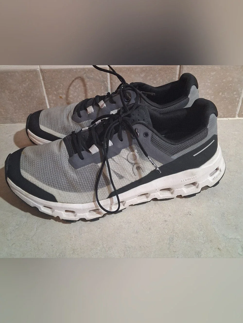 On Running padded breathable